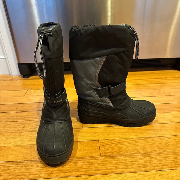 LL Bean Northwoods Kids size 4 Waterproof Winter Boots - Picture 2 of 12